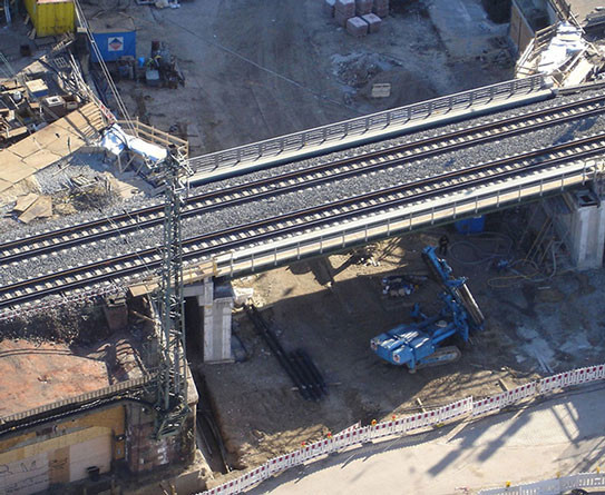 Eisenbahnüberführung Amsinckstraße und Deichtorstraße / Oberhafenbrücke